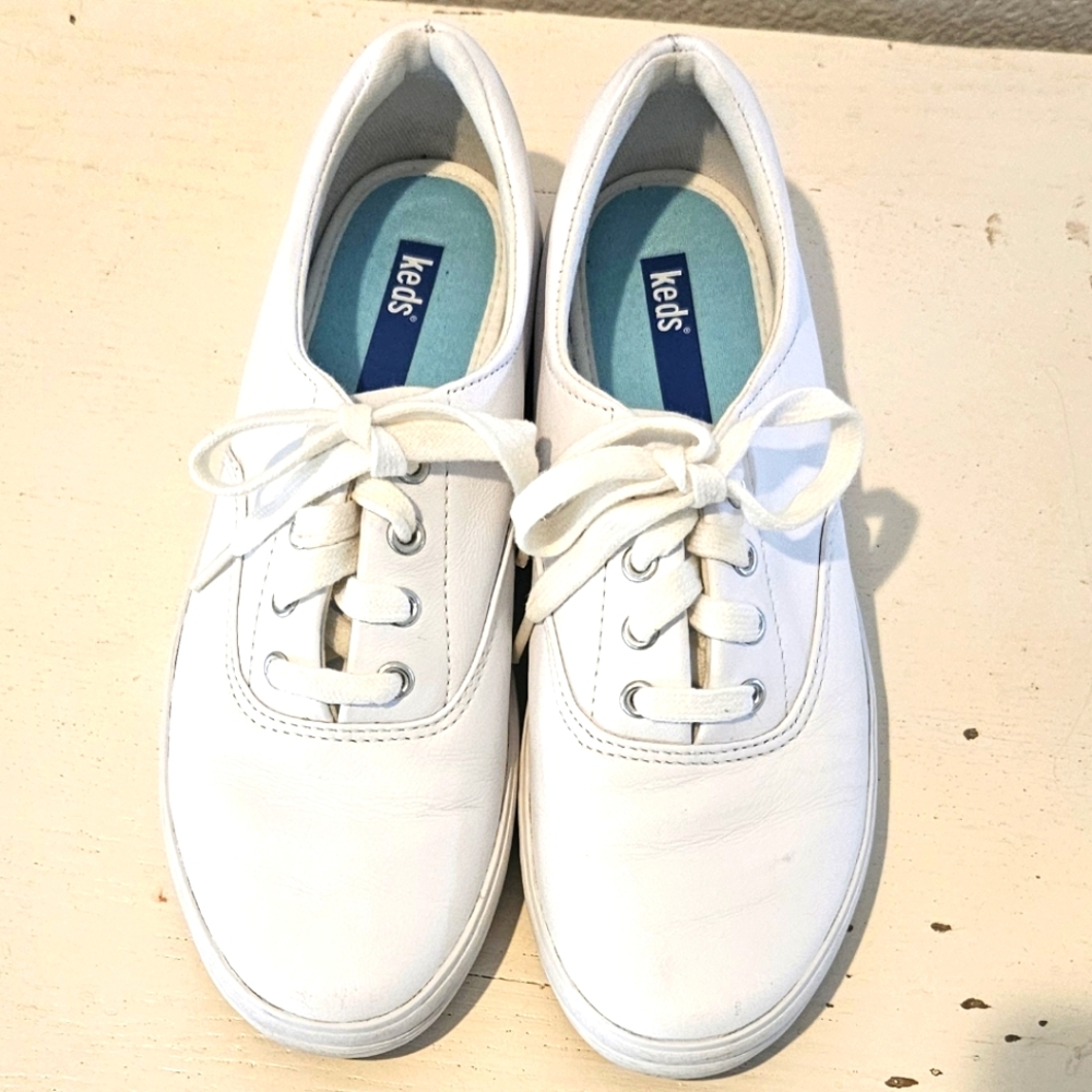 Worn Twice - KEDS - White Lace-up Leather Sneakers- Size 7 Womens - Picture 3 of 10